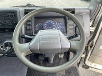 三菱ふそうキャンターアルミウイング小型（2t・3t）[写真34]