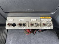 三菱ふそうキャンターアルミウイング小型（2t・3t）[写真38]