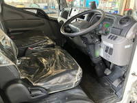 三菱ふそうキャンターダブルキャブ（Wキャブ）小型（2t・3t）[写真28]