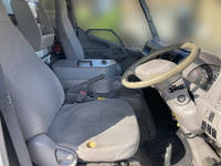 日野デュトロパネルバン小型（2t・3t）[写真14]