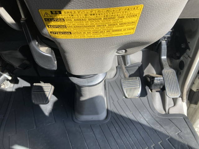 日野デュトロパネルバン小型（2t・3t）[写真18]