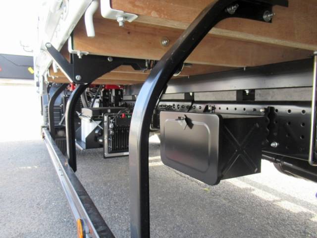 三菱ふそうキャンタークレーン4段小型（2t・3t）[写真10]