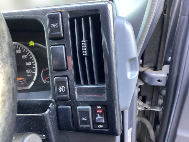 日産アトラスクレーン付小型（2t・3t）[写真35]