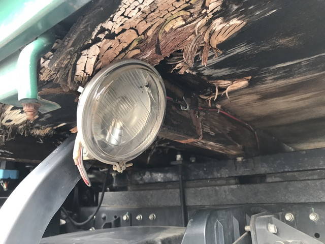 三菱ふそうキャンター平ボディ小型（2t・3t）[写真15]