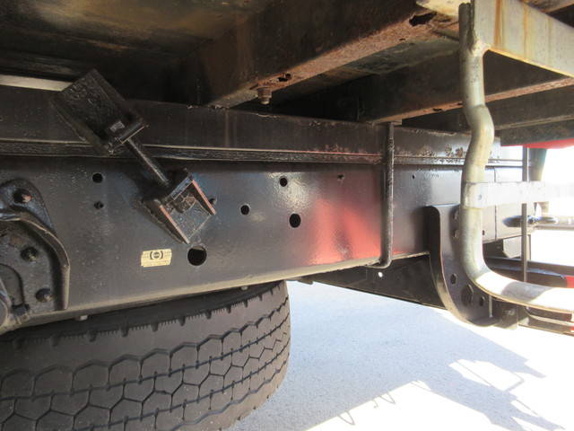 UDトラックスコンドルクレーン5段増トン（6t・8t）[写真18]