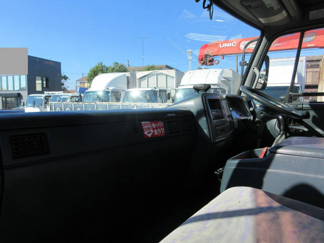 UDトラックスコンドルクレーン5段増トン（6t・8t）[写真29]