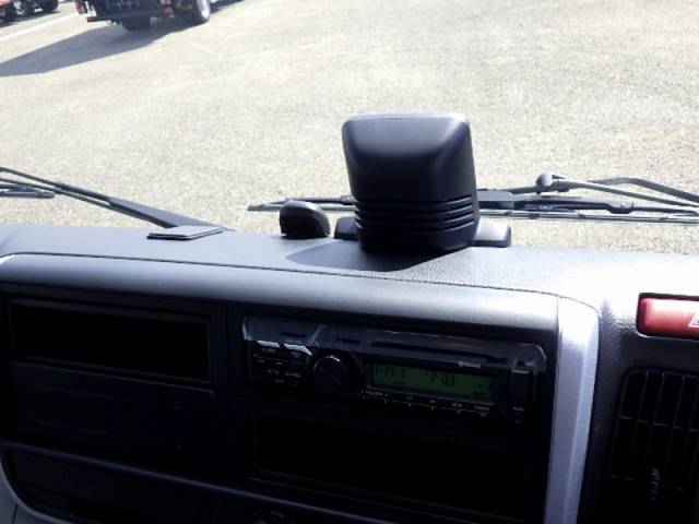 三菱ふそうキャンターアルミブロック小型（2t・3t）[写真15]