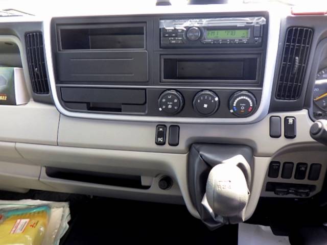 三菱ふそうキャンターアルミブロック小型（2t・3t）[写真17]