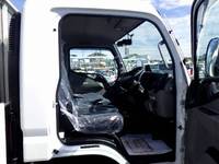 三菱ふそうキャンターアルミブロック小型（2t・3t）[写真08]