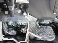 三菱ふそうキャンターアルミバン小型（2t・3t）[写真16]