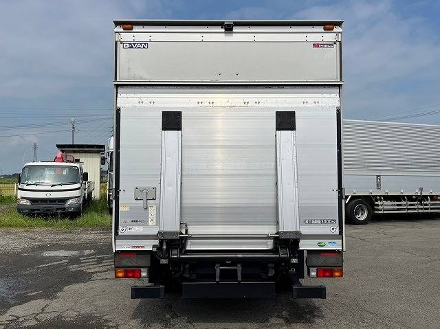 三菱ふそうキャンターアルミバン小型（2t・3t）[写真05]