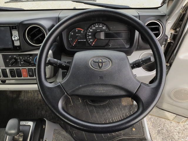 トヨタトヨエース平ボディ小型（2t・3t）[写真35]