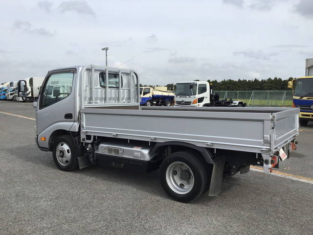 トヨタトヨエース平ボディ小型（2t・3t）[写真04]