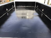 三菱ふそうキャンター平ボディ小型（2t・3t）[写真11]