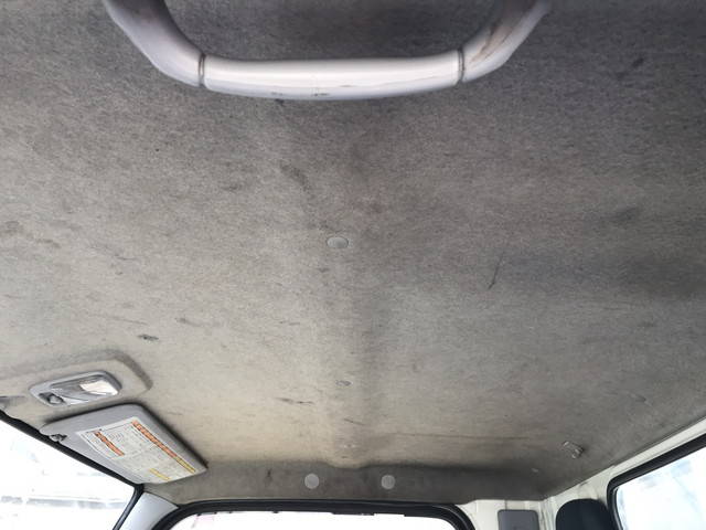 三菱ふそうキャンター平ボディ小型（2t・3t）[写真35]