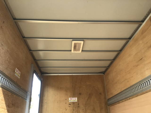 トヨタダイナパネルバン小型（2t・3t）[写真08]