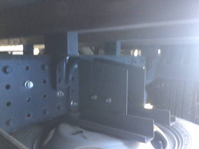 三菱ふそうキャンター平ボディ小型（2t・3t）[写真11]