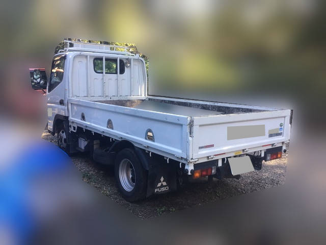 三菱ふそうキャンター平ボディ小型（2t・3t）[写真04]