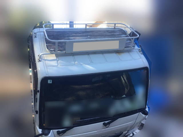 三菱ふそうキャンター平ボディ小型（2t・3t）[写真05]