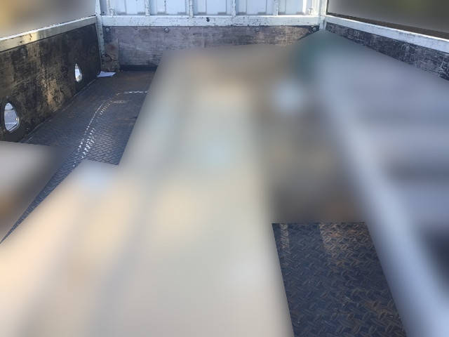 三菱ふそうキャンター平ボディ小型（2t・3t）[写真06]