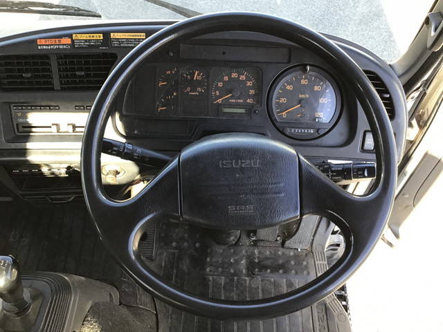 いすゞフォワードセルフクレーン4段増トン（6t・8t）[写真35]