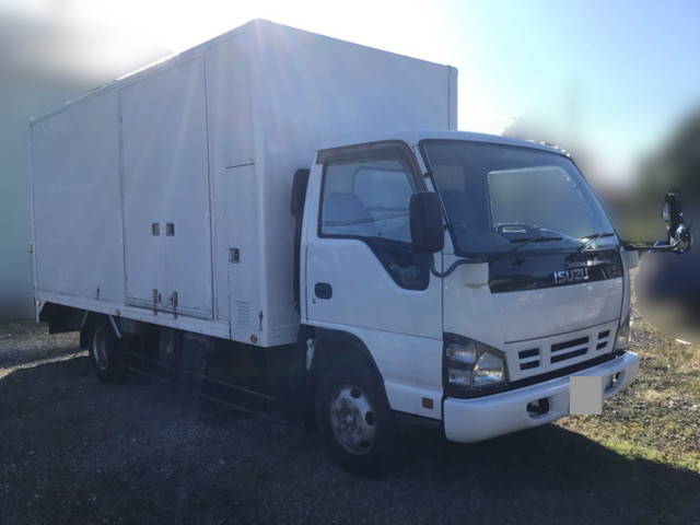 いすゞエルフパネルウイング小型（2t・3t）[写真03]