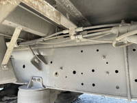 いすゞギガアルミウイング大型（10t）[写真19]