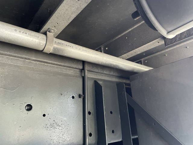 いすゞギガアルミウイング大型（10t）[写真20]