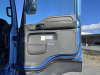 いすゞギガアルミウイング大型（10t）[写真27]