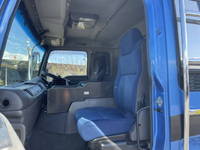 いすゞギガアルミウイング大型（10t）[写真28]