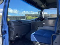 いすゞギガアルミウイング大型（10t）[写真32]