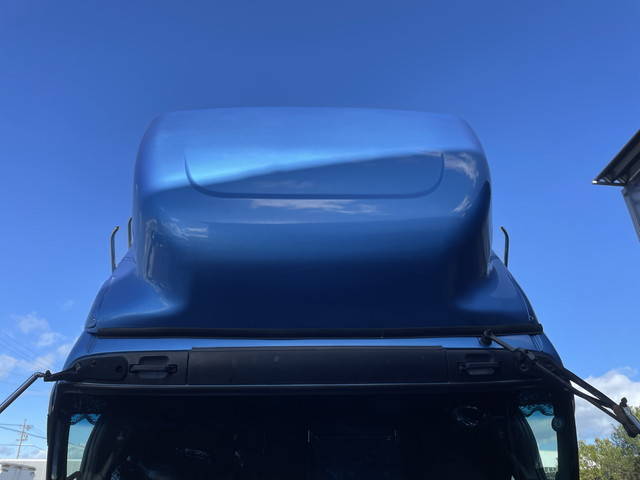 いすゞギガアルミウイング大型（10t）[写真07]