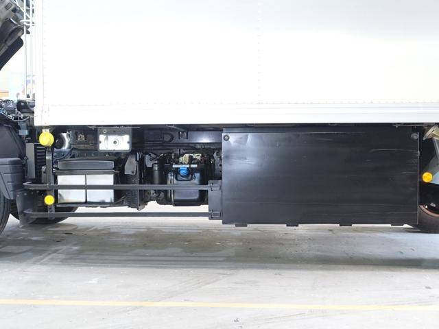 三菱ふそうキャンターアルミバン小型（2t・3t）[写真15]