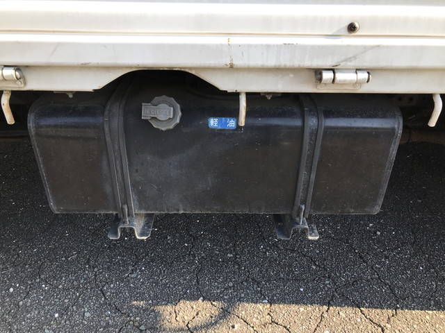 いすゞエルフ平ボディ小型（2t・3t）[写真16]