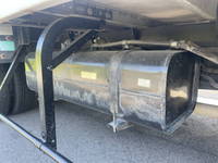 三菱ふそうキャンターアルミウイング小型（2t・3t）[写真13]