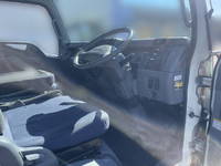 三菱ふそうキャンターアルミウイング小型（2t・3t）[写真29]