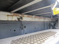 いすゞギガアルミブロック大型（10t）[写真12]