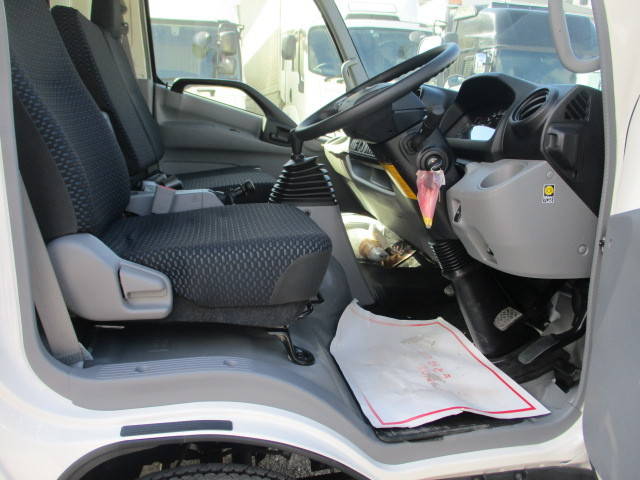 日野デュトロアルミウイング小型（2t・3t）[写真18]