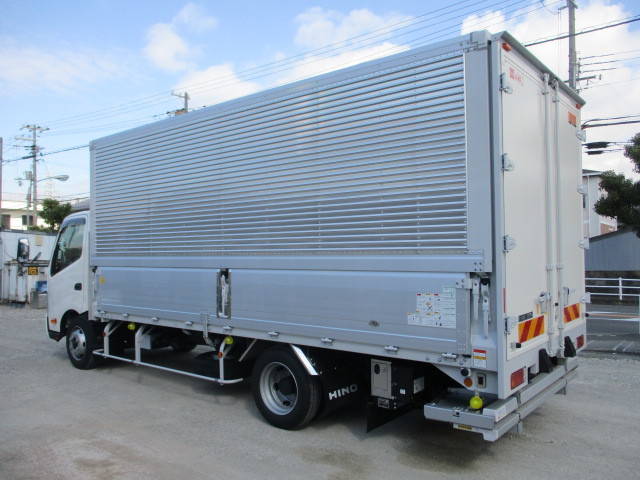 日野デュトロアルミウイング小型（2t・3t）[写真02]