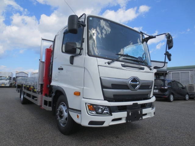 日野レンジャーセルフクレーン4段増トン（6t・8t）[写真03]