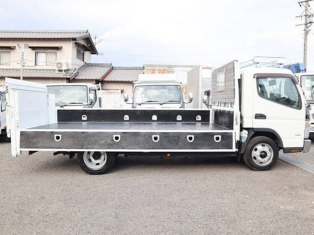 三菱ふそうキャンター平ボディ小型（2t・3t）[写真10]