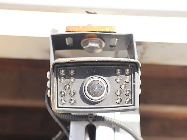 三菱ふそうキャンター平ボディ小型（2t・3t）[写真15]