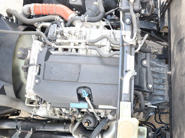 三菱ふそうキャンター平ボディ小型（2t・3t）[写真19]