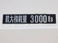 三菱ふそうキャンター平ボディ小型（2t・3t）[写真20]