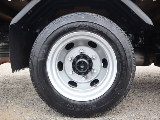 三菱ふそうキャンター平ボディ小型（2t・3t）[写真30]