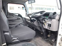 三菱ふそうキャンター平ボディ小型（2t・3t）[写真31]