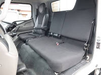 三菱ふそうキャンター平ボディ小型（2t・3t）[写真34]