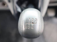 三菱ふそうキャンター平ボディ小型（2t・3t）[写真36]