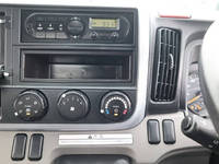 三菱ふそうキャンター平ボディ小型（2t・3t）[写真38]