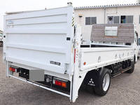 三菱ふそうキャンター平ボディ小型（2t・3t）[写真06]
